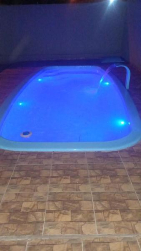 Casa com área de lazer